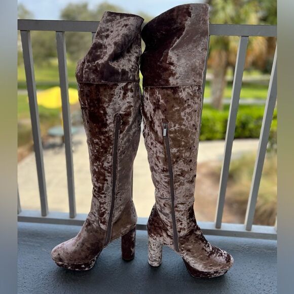 Nwt Rouge Helium Taupe Velvet High Heeled Boots  Women’s Size 11 Shoes - Picture 4 of 9